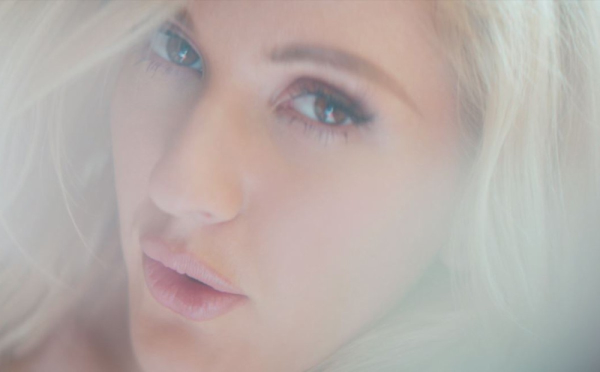 Love Me Like You Do music video